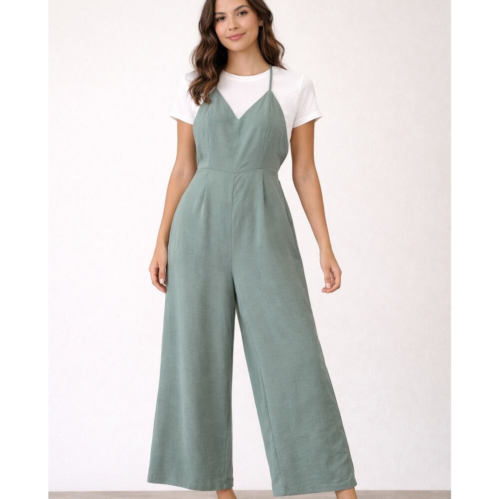 Entro‎ Sage Green Wide Leg Jumpsuit Small V-Neck Flowy Minimalist Trendy